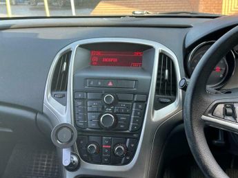 Vauxhall Astra 1.6 16v Exclusiv Euro 5 5dr