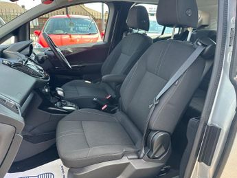 Ford B-Max TITANIUM