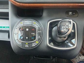 Toyota Noah Petrol hybrid