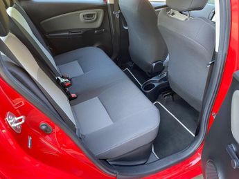 Toyota Yaris VVT-I ICON TECH