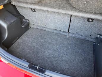 Toyota Yaris VVT-I ICON TECH