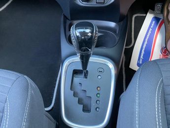 Toyota Yaris VVT-I ICON TECH