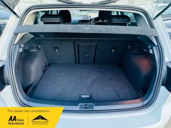 Volkswagen Golf 1.4 TSI BlueMotion Tech SE Hatchback 5dr Petrol DSG Euro 5 (s/s)