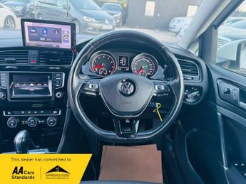 Volkswagen Golf 1.4 TSI BlueMotion Tech SE Hatchback 5dr Petrol DSG Euro 5 (s/s)