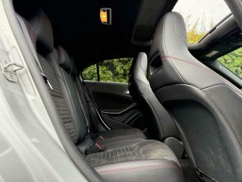 Mercedes-Benz A Class 2.1 A200d AMG Line (Premium Plus) 7G-DCT Euro 6 (s/s) 5dr
