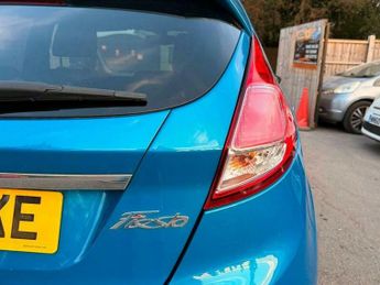Ford Fiesta 1.0T EcoBoost Titanium Powershift Euro 5 5dr