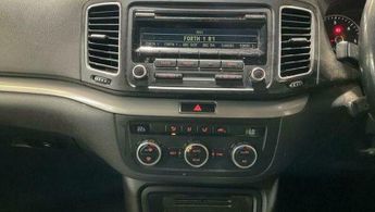 Volkswagen Sharan 2.0 TDI BlueMotion Tech SE DSG Euro 5 (s/s) 5dr