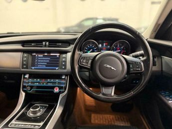 Jaguar XF 2.0d Prestige Auto Euro 6 (s/s) 4dr