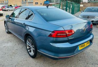 Volkswagen Passat 2.0 TDI BlueMotion Tech GT DSG Euro 6 (s/s) 4dr