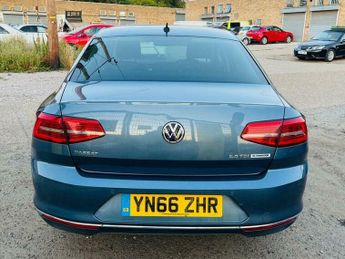 Volkswagen Passat 2.0 TDI BlueMotion Tech GT DSG Euro 6 (s/s) 4dr