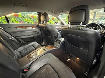 Mercedes CLS CLS350 CDI BLUEEFFICIENCY [13X SERVICES, SAT NAV & LEATHER]