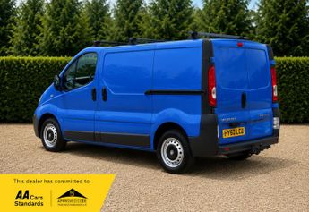 Vauxhall Vivaro 2700CDTI SWB SHR P/V