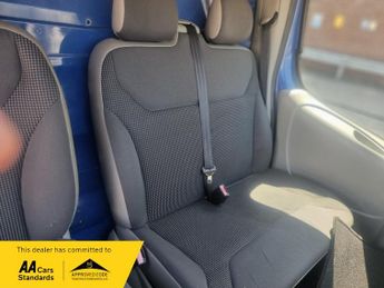 Vauxhall Vivaro 2700CDTI SWB SHR P/V