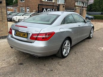 Mercedes-Benz E Class 3.0 E350 CDI V6 BlueEfficiency SE G-Tronic Euro 5 2dr