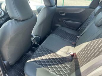 Toyota Yaris 1.5 VVT-h Icon Plus CVT Euro 5 5dr