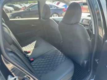 Toyota Yaris 1.5 VVT-h Icon Plus CVT Euro 5 5dr