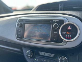 Toyota Yaris 1.5 VVT-h Icon Plus CVT Euro 5 5dr