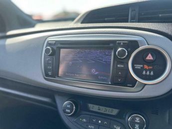 Toyota Yaris 1.5 VVT-h Icon Plus CVT Euro 5 5dr