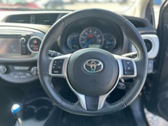 Toyota Yaris 1.5 VVT-h Icon Plus CVT Euro 5 5dr