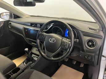 Toyota Auris VVT-I DESIGN TSS