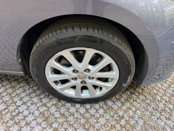 Mazda MAZDA 5 TS2