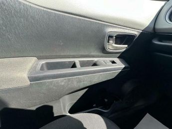 Toyota Yaris 1.5 VVT-h Icon Plus CVT Euro 5 5dr