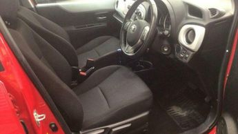 Toyota Yaris 1.5 VVT-h Icon Plus CVT Euro 5 5dr