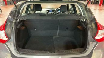 Ford Focus 1.6 Titanium Powershift Euro 5 5dr