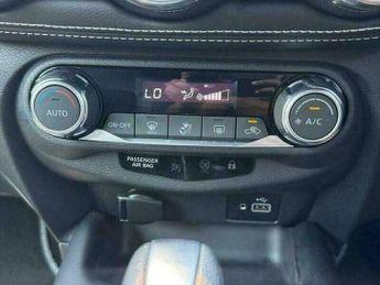 Nissan Juke 1.6 N-Connecta Auto Euro 6 5dr