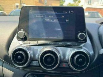 Nissan Juke 1.6 N-Connecta Auto Euro 6 5dr