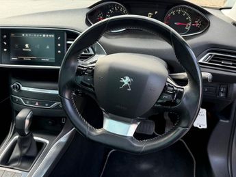 Peugeot 308 1.2 PureTech Allure EAT Euro 6 5dr 130BHP