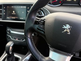 Peugeot 308 1.2 PureTech Allure EAT Euro 6 5dr 130BHP