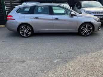Peugeot 308 1.2 PureTech Allure EAT Euro 6 5dr 130BHP
