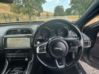 Jaguar XE 2.0d R-Sport Auto Euro 6 (s/s) 4dr