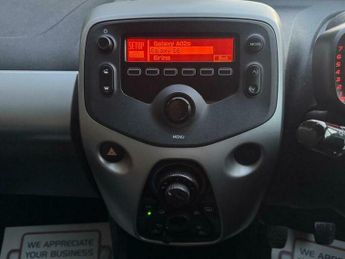 Toyota AYGO 1.0 VVT-i x-play Euro 6 5dr