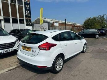Ford Focus 1.0T EcoBoost Zetec Euro 6 (s/s) 5dr