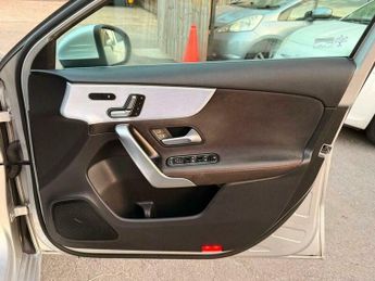 Mercedes-Benz A Class 1.5 A180d AMG Line (Premium Plus 2) 7G-DCT Euro 6 (s/s) 5dr