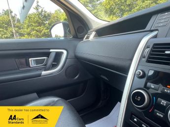 Land Rover Discovery Sport TD4 HSE BLACK