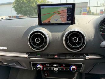 Audi A3 1.4 TFSI e-tron Sportback e-S Tronic Euro 6 5dr 8.8kWh