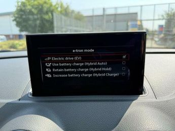 Audi A3 1.4 TFSI e-tron Sportback e-S Tronic Euro 6 5dr 8.8kWh