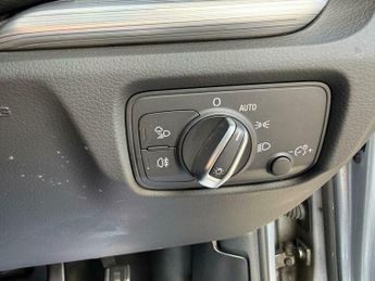 Audi A3 1.4 TFSI e-tron Sportback e-S Tronic Euro 6 5dr 8.8kWh