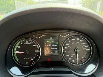 Audi A3 1.4 TFSI e-tron Sportback e-S Tronic Euro 6 5dr 8.8kWh