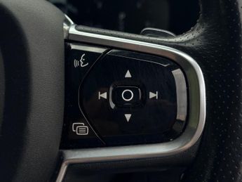 Volvo XC90 D5 POWERPULSE R-DESIGN AWD