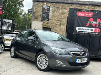 Vauxhall Astra 1.7 CDTi ecoFLEX Excite Euro 5 5dr