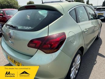 Vauxhall Astra ELITE