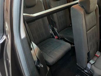 Vauxhall Zafira 1.4i Turbo Design MPV 5dr Petrol Auto Euro 6 (140 ps)