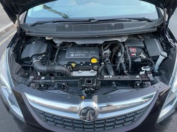 Vauxhall Zafira 1.4i Turbo Design MPV 5dr Petrol Auto Euro 6 (140 ps)