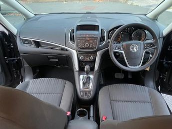 Vauxhall Zafira 1.4i Turbo Design MPV 5dr Petrol Auto Euro 6 (140 ps)