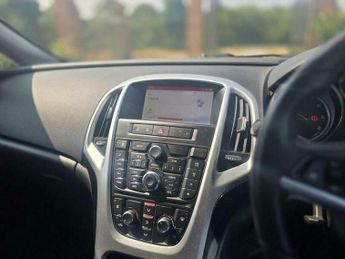 Vauxhall Astra 2.0 CDTi Tech Line GT Euro 5 (s/s) 5dr