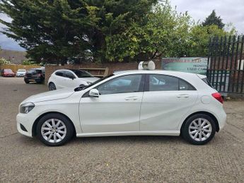 Mercedes-Benz A Class 1.6 A180 BlueEfficiency SE Auto 5dr